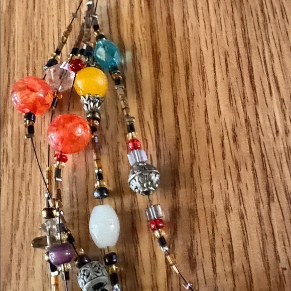 VINTAGE MULTICOLORED MULTIISTRAND GLASS AND CRYSTAL BEADED 17-18" NECKLACE - Picture 2 of 9